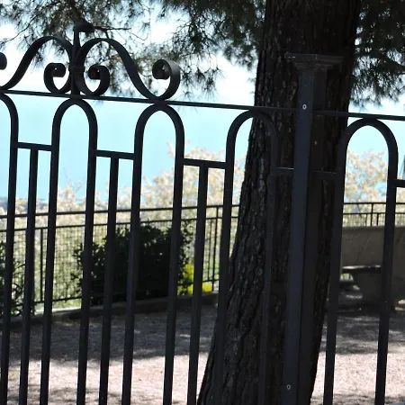 Con Vista فيرمو
